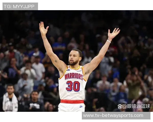 KD调侃全明星表现不佳归咎于库里和利拉德的三分球风格